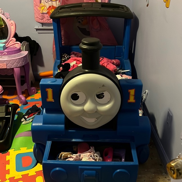 Kids bed - Picture 1 of 1